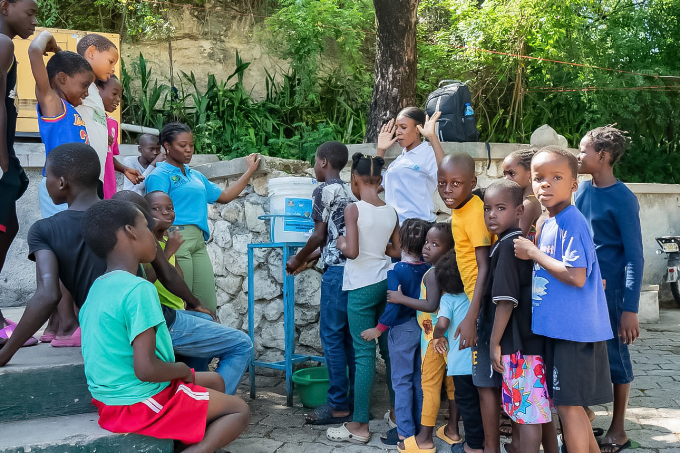 ne visite enrichissante qui renforce l’engagement pour un environnement scolaire sain et sécurisé 👏 Visite de la DINEPA et de l’UNICEF à l’Externat La Providence