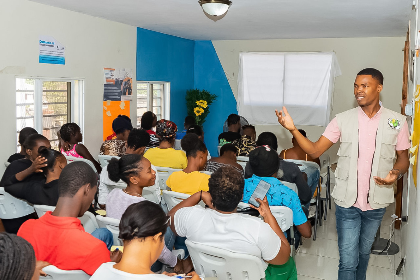 Ce mardi 17 mars 2026, ORRAH en partenariat avec l’UNICEF et en collaboration avec la DINEPA, grâce au soutien financier de la Banque Mondiale et ECHO débute avec une série de formation sur la chloration et